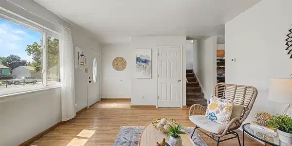 Image 4: Main floor living room, foyer and coat closet Image 4: Main floor living room, foyer and coat closet