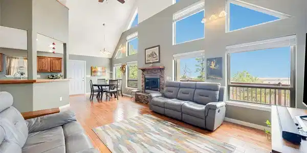 Image 4 Image 4