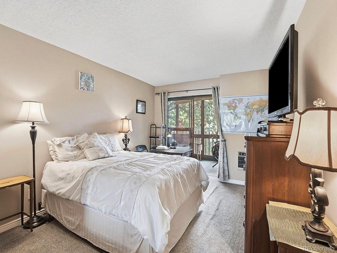 Image 4: Bedroom Image 4: Bedroom