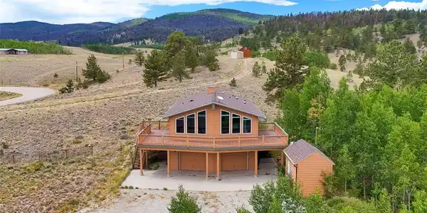 Image 3: Mountain Retreat