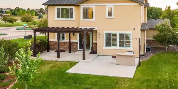 Image 4: East facing back so you can enjoy the summer shade and daily sunrise. Great size .23 acre corner lot Image 4: East facing back so you can enjoy the summer shade and daily sunrise. Great size .23 acre corner lot