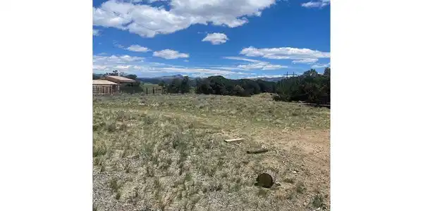 Image 3: Flat area, top of property Image 3: Flat area, top of property