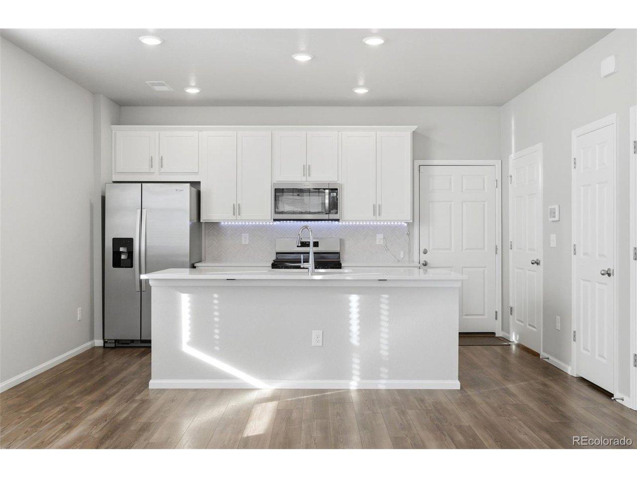 Image 4: OPEN KITCHEN Image 4: OPEN KITCHEN