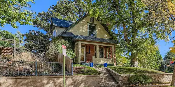 1592 S Ogden St