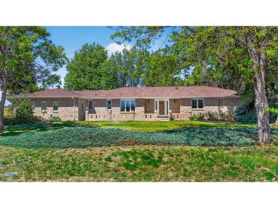 301 Adams Ave
