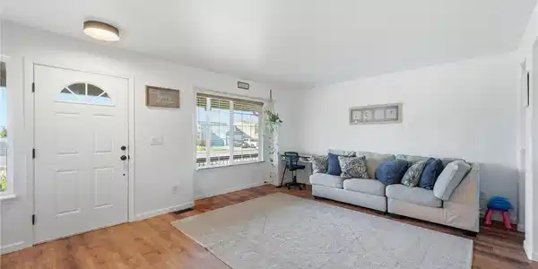 Image 4 Image 4