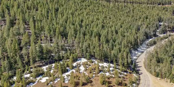 Image 2: Lot from the East facing Southwest