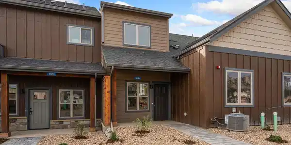 Image 2: Front Entrance Image 2: Front Entrance