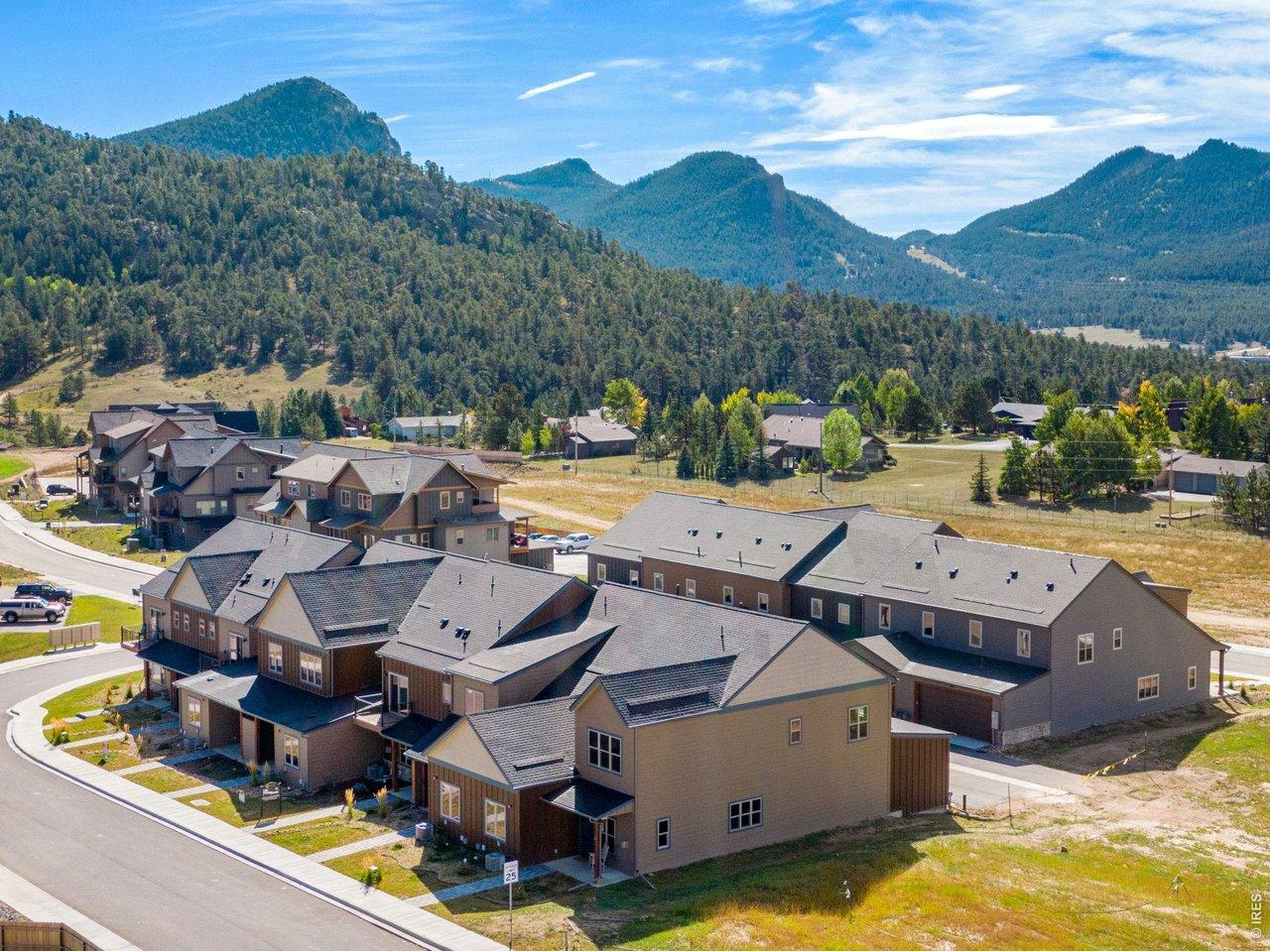 Image 4: Amazing location near Lake Estes and a short drive to town Image 4: Amazing location near Lake Estes and a short drive to town