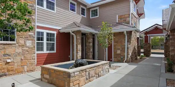 3407 Molly Cir