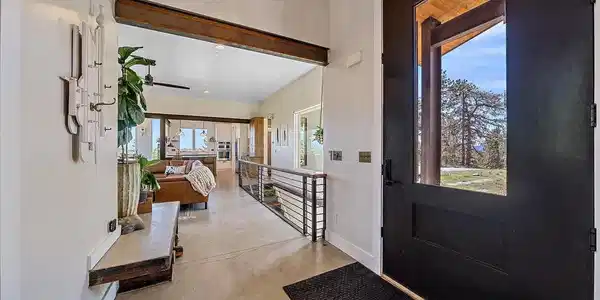 Image 3: Foyer Image 3: Foyer