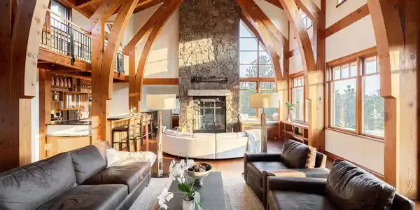 Image 2: Great room displaying the timber frame construction Image 2: Great room displaying the timber frame construction
