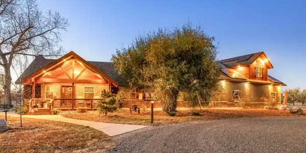 Image 2: The main ranch house. Image 2: The main ranch house.
