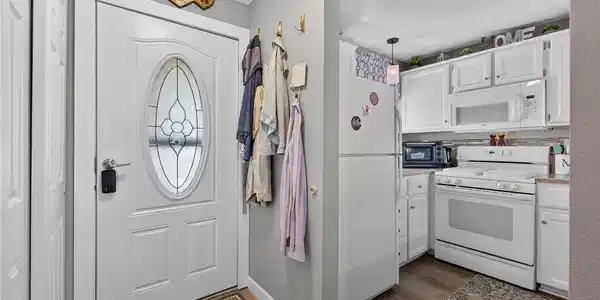Image 4 Image 4