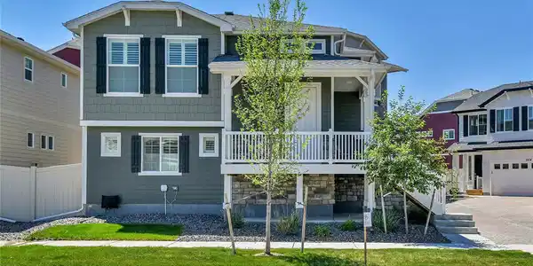 1086 Highlands Dr