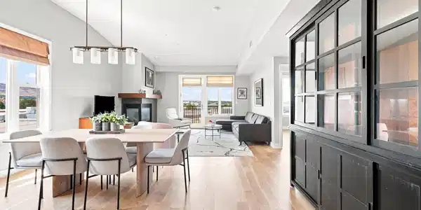 Image 3: Dining room with flow into living room Image 3: Dining room with flow into living room