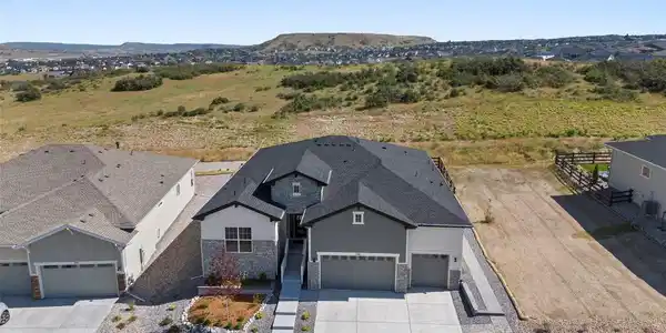 124 Scrubjay Ln