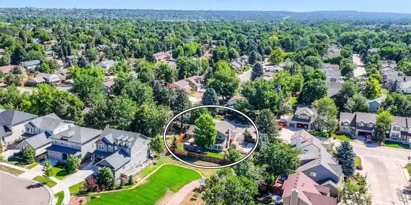 Image 3: Fabulous location with no neighbor behiind Image 3: Fabulous location with no neighbor behiind