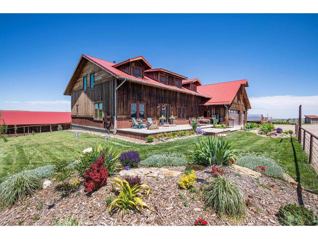 Image 2: True Northern Colorado equine property Image 2: True Northern Colorado equine property