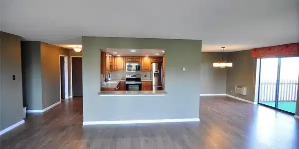 14300 E Marina Dr