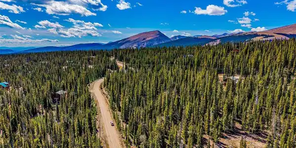 245 El Lobo Ln