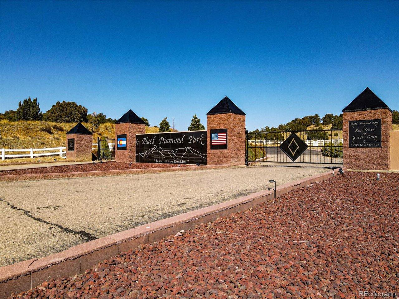 Image 2: Black Diamond Park Entrance