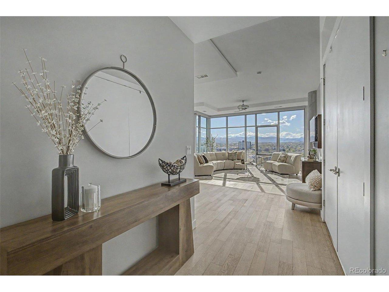 Image 4: Jaw dropping vistas as you enter. Image 4: Jaw dropping vistas as you enter.