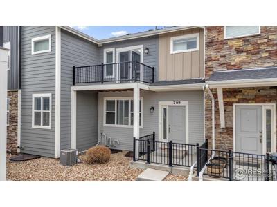 709 Robert St