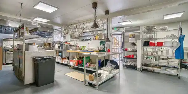 Image 2: Restaurant kitchen. Some equipment has been removed. Image 2: Restaurant kitchen. Some equipment has been removed.