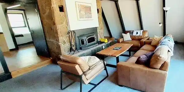 Image 4: Living room Image 4: Living room