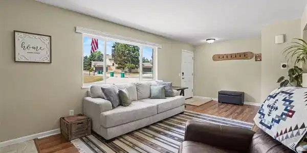 Image 4: Living Room with natural light Image 4: Living Room with natural light