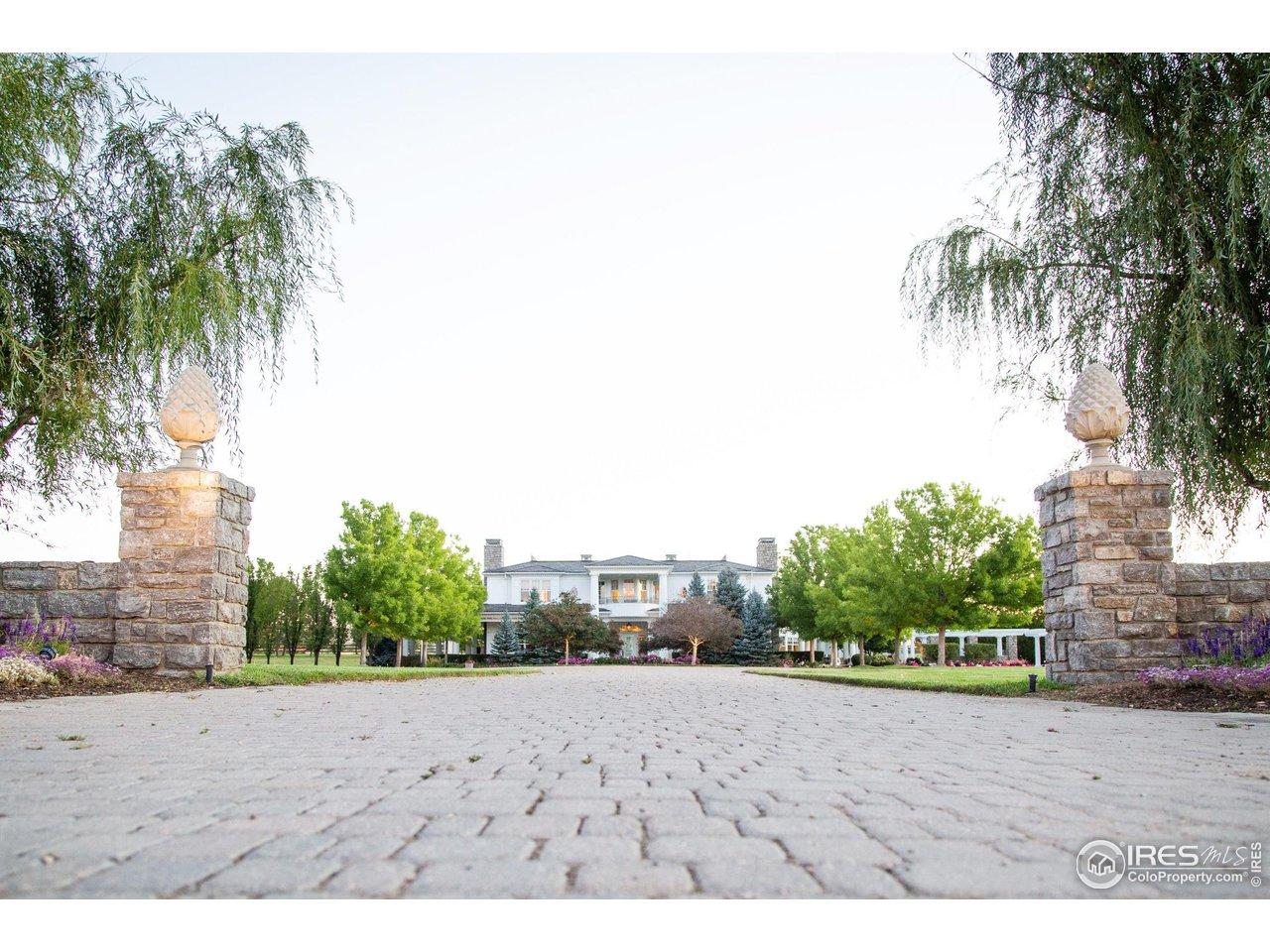 Image 3: Gracious Approach