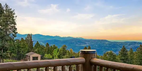 Image 2: Breathtaking Mountain Views