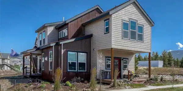 1404 Matchstick Green