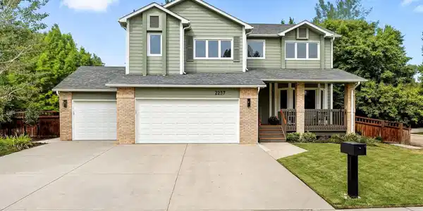 2237 Eagleview Way