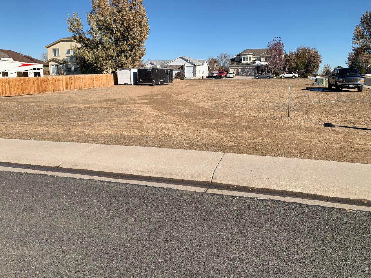 Image 2: Large corner lot Image 2: Large corner lot