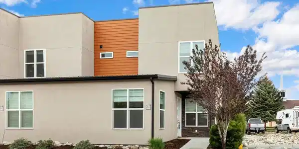 1001 Dezi Dr