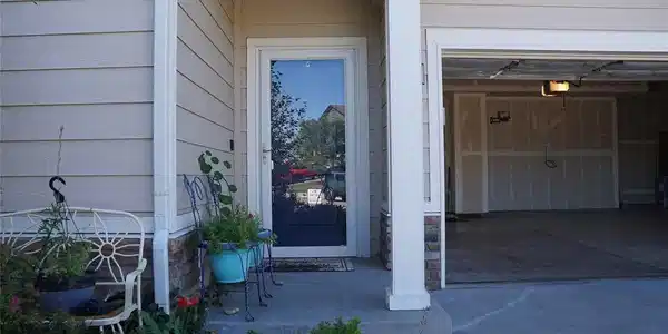 Image 2: Entry Image 2: Entry