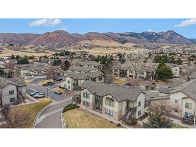 2112 Denton Grv
