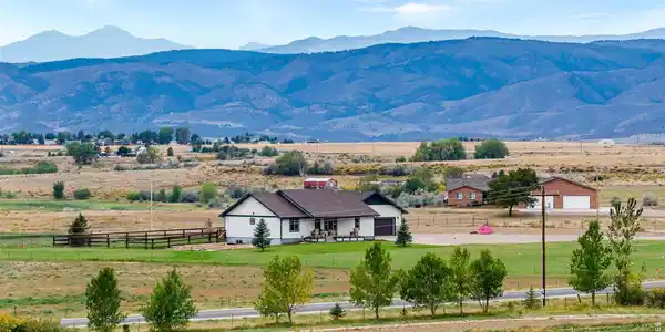 Image 3: Mountain views on the range. Image 3: Mountain views on the range.