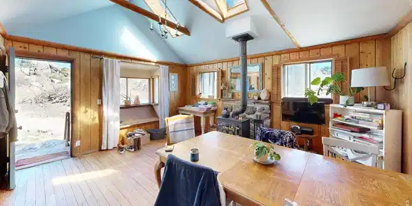 Image 2: Dining Room Facing North Image 2: Dining Room Facing North