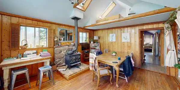 Image 3: Dining Room Facing SouthEast Image 3: Dining Room Facing SouthEast