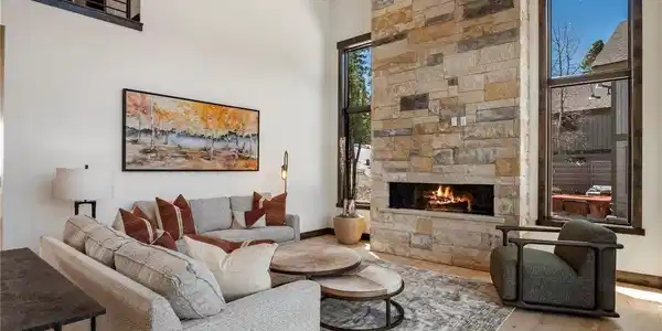 526 N Fuller Placer Rd