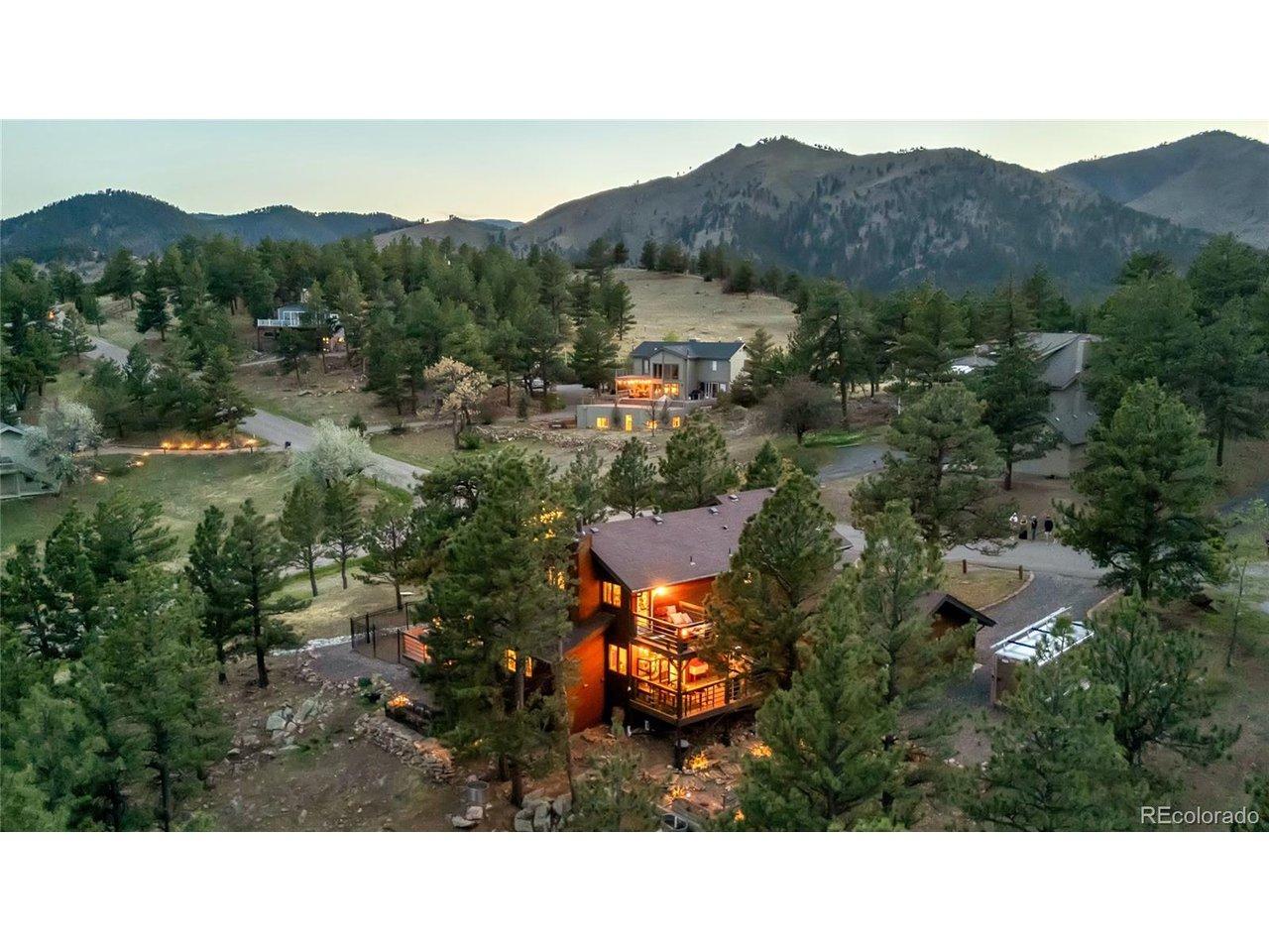 Image 1: Gorgeous Mountain Haven Image 1: Gorgeous Mountain Haven