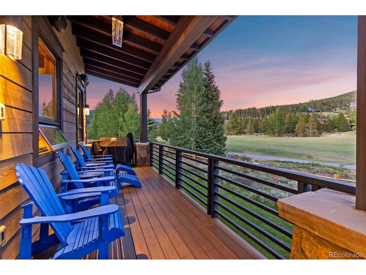 Image 4: Upper Level Back Deck
