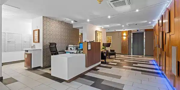 Image 3: Lobby Image 3: Lobby
