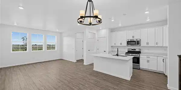 Image 2: 1192 Prospect Aly ~ Ready Now