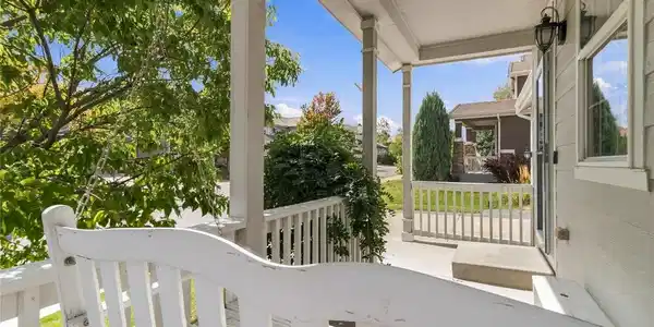 Image 4: Covered Porch and Swing Image 4: Covered Porch and Swing