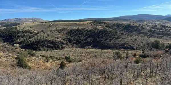 Image 4: Looking east towards La Veta, also the 249 lot looking down to the creek Image 4: Looking east towards La Veta, also the 249 lot looking down to the creek