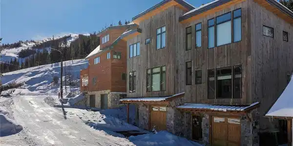 135 Fir Dr
